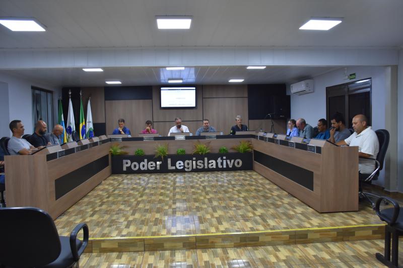Em sessões extraordinárias quatro novos projetos são aprovados